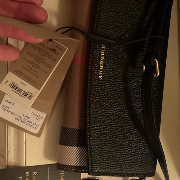Burberry Henley Chain Crossbody House Check Black New - Picture 9 of 9